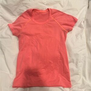 Swiftly Tech Short-Sleeve